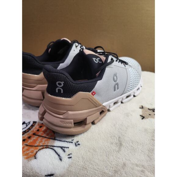 Oncloud cloudflyer size 9 - Picture 4 of 10